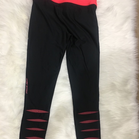 Under Armour  Yoga Pants - Picture 3 of 4